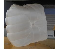 Revisión y plegado de paracaídas de emergencia cuadrado Revisión y plegado de paracaídas de emergencia cuadrado